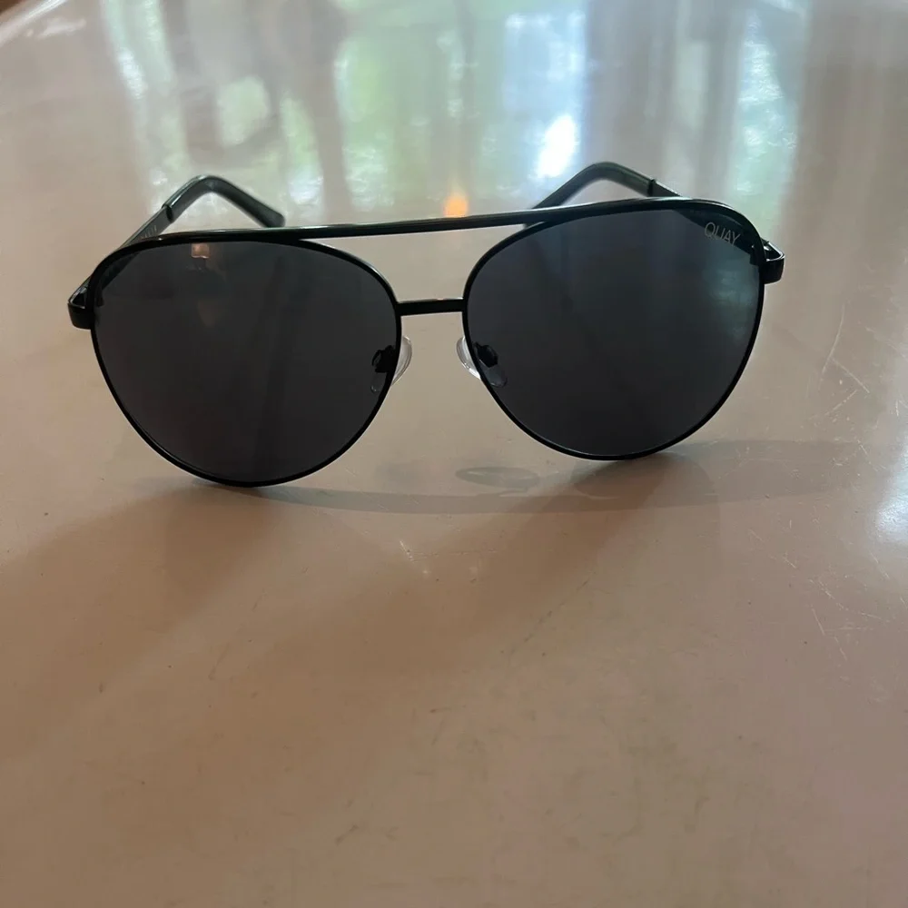 Quay Australia Black Aviator Sunglasses